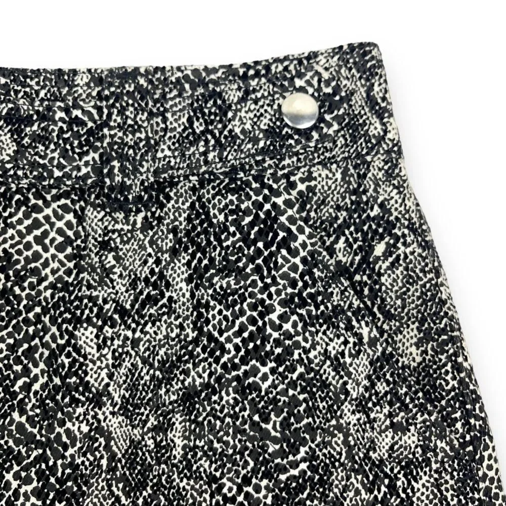 🆕 Topshop Mini Leopard Print Flocked Moto Skirt in Monochrome